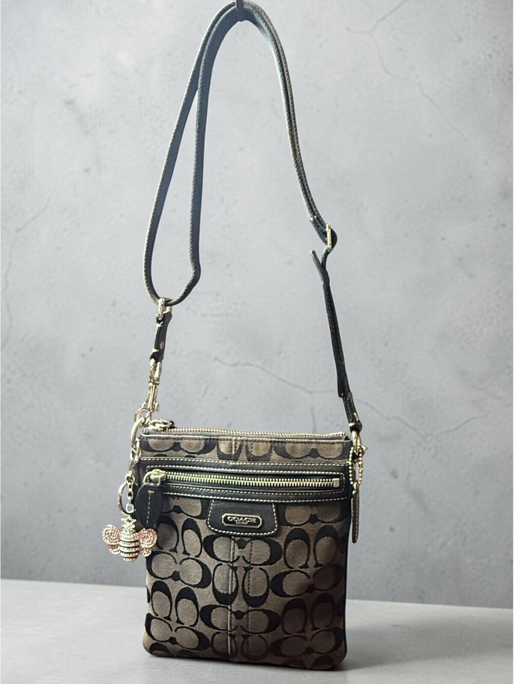 Coach Penelope 42190 Signature Jacquard Crossbody Bag Black Khaki Y2K - Picture 2 of 10